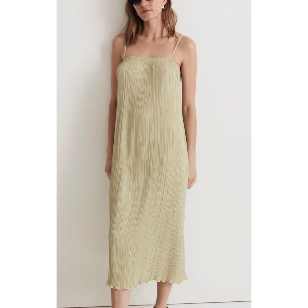 Green Olive Madewell The Goldie Midi Dress in Plissé 10